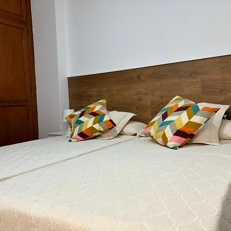 Flores Apartment *